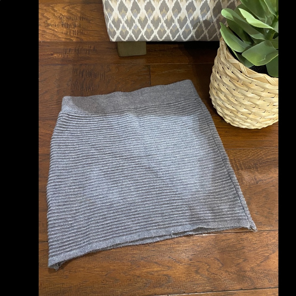 Gray mini skirt